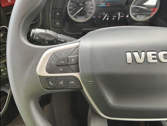 2023 Iveco S-Way AT460