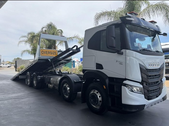 2023 Iveco S-Way AT460