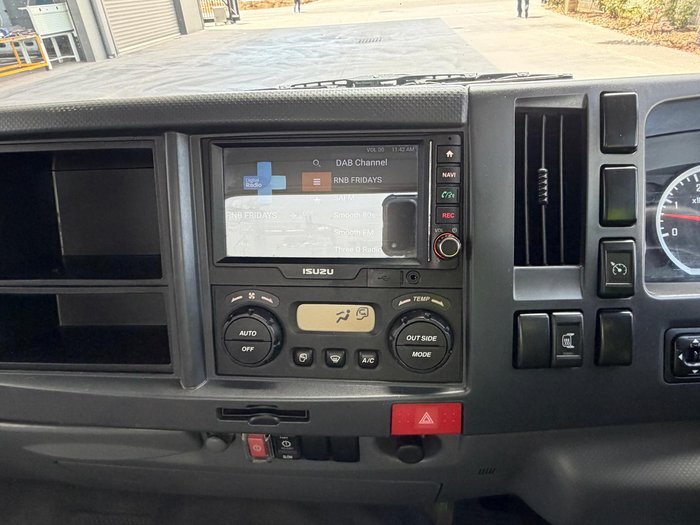 2019 Isuzu Npr 45 155 ISUZU NPR 45-155