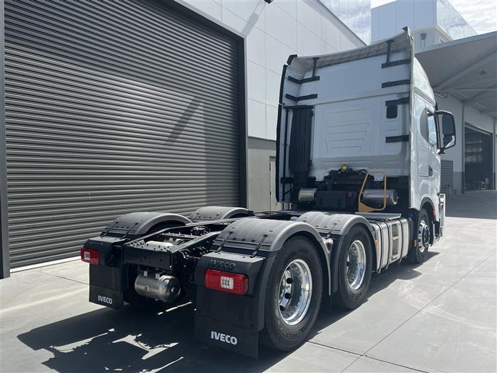 2024 Iveco S-Way AS700