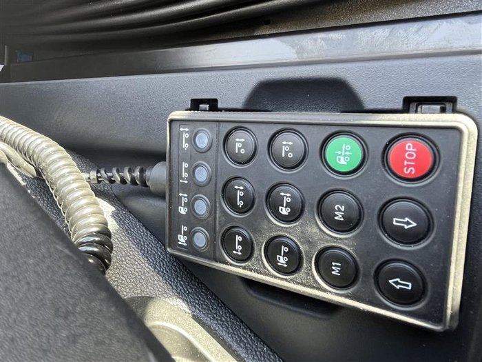 2024 Iveco S-Way AS700