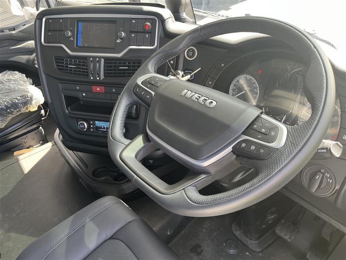 2024 Iveco S-Way AS700