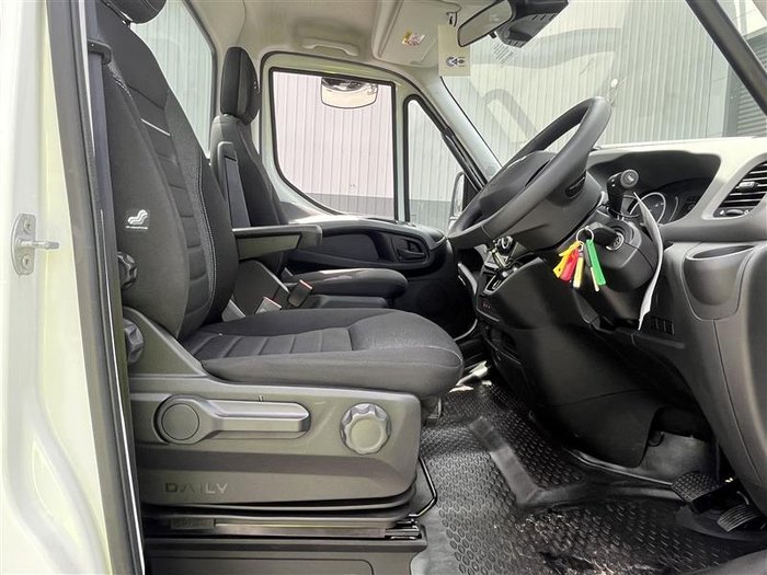 2025 Iveco Daily 70S18