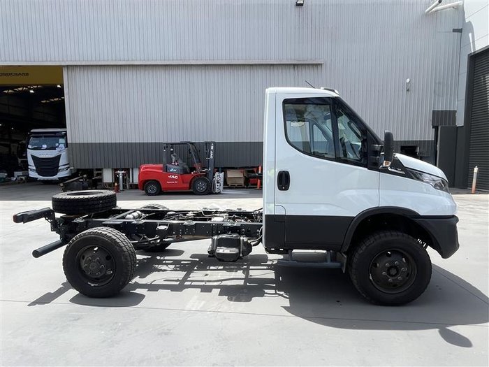 2025 Iveco Daily 70S18