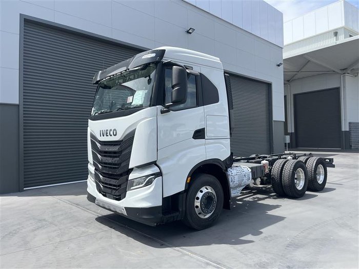 2024 Iveco S-Way AS230