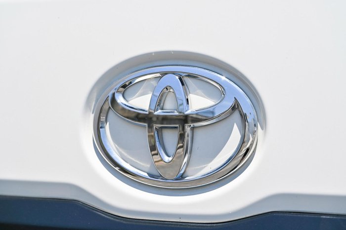 2024 Toyota Hiace GDH300R French Vanilla