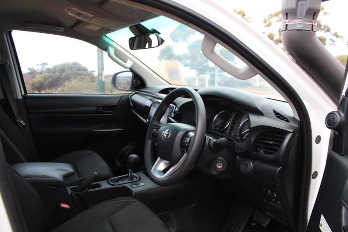 2021 Toyota Hilux SR