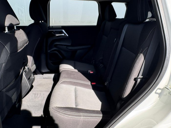 2023 Mitsubishi Outlander ES