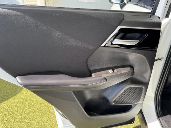 2023 Mitsubishi Outlander ES