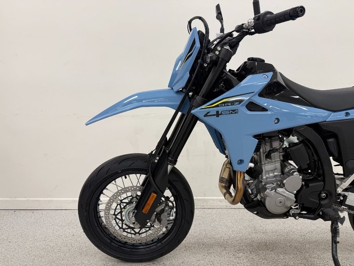 2025 Suzuki 2025 Suzuki 400CC DR-Z400SM Enduro grey