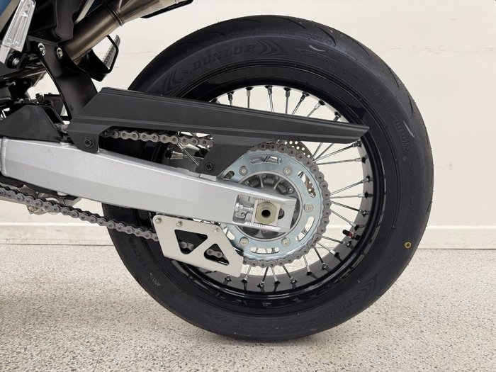 2025 Suzuki 2025 Suzuki 400CC DR-Z400SM Enduro grey