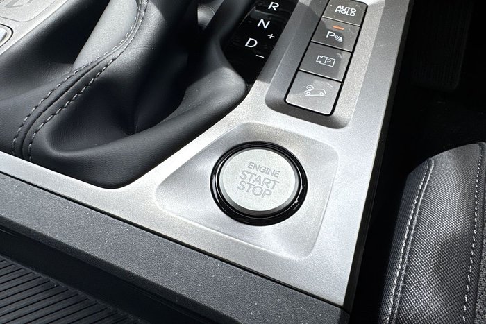 2025 Kia Tasman SX TK MY26 4X4 Dual Range Interstellar Gray (AGT)