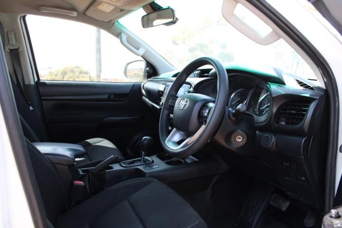 2021 Toyota Hilux SR