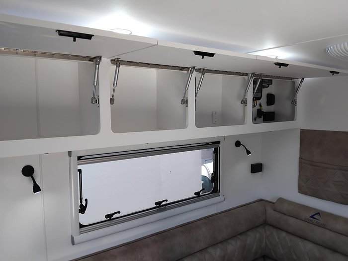 2025 Cadillac RV Hermes Family Double Bunk Van