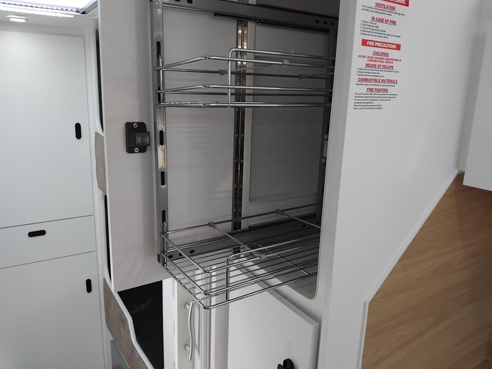 2025 Cadillac RV Hermes Family Double Bunk Van