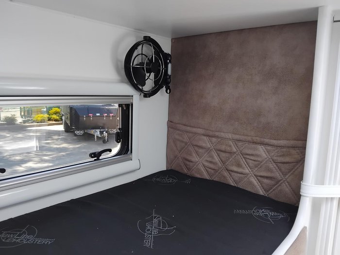 2025 Cadillac RV Hermes Family Double Bunk Van