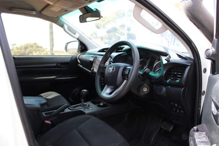 2021 Toyota Hilux SR