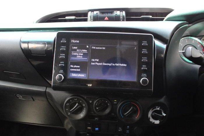 2021 Toyota Hilux SR