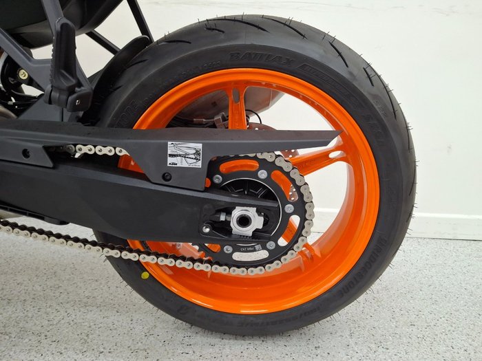 2024 Ktm 990 DUKE Orange