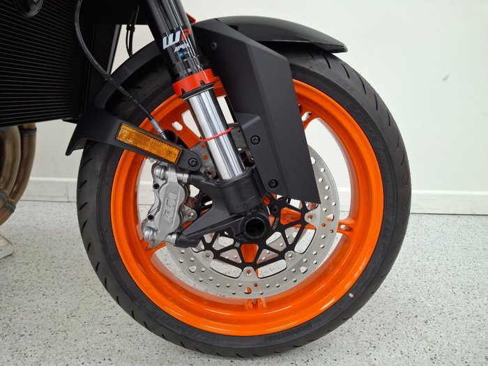 2024 Ktm 990 DUKE Orange