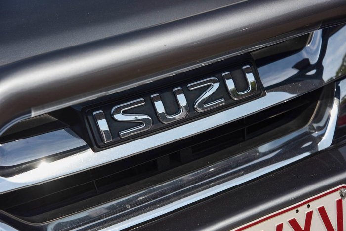 2019 Isuzu D-MAX LS-M