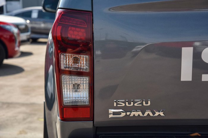 2019 Isuzu D-MAX LS-M