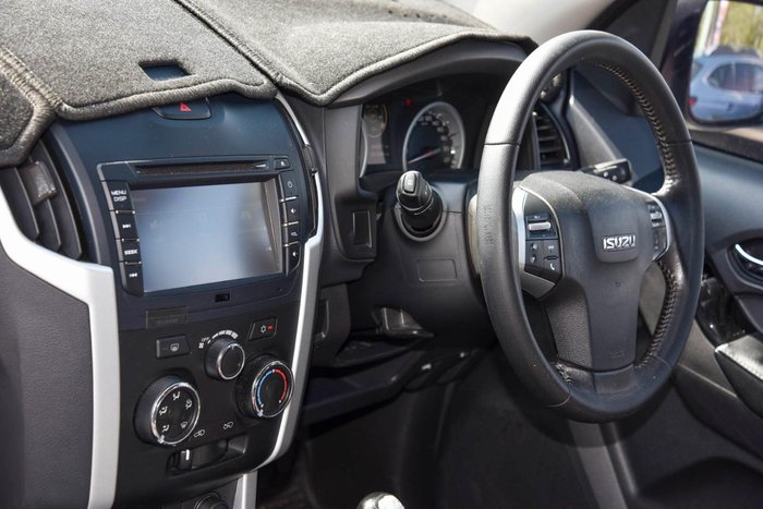 2019 Isuzu D-MAX LS-M