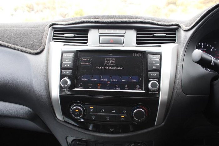 2020 Nissan Navara ST