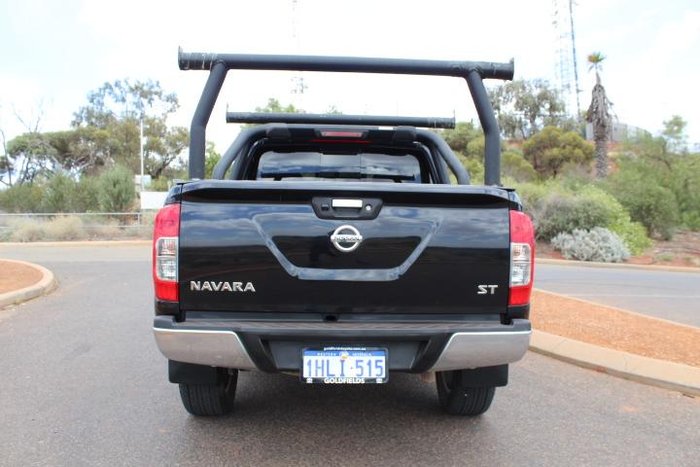 2020 Nissan Navara ST