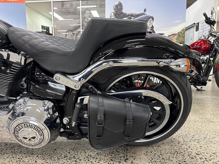 2013 Harley-Davidson Breakout 103 (FXSB) Softail Black