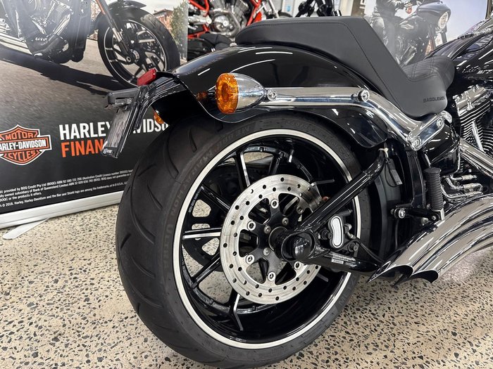 2013 Harley-Davidson Breakout 103 (FXSB) Softail Black