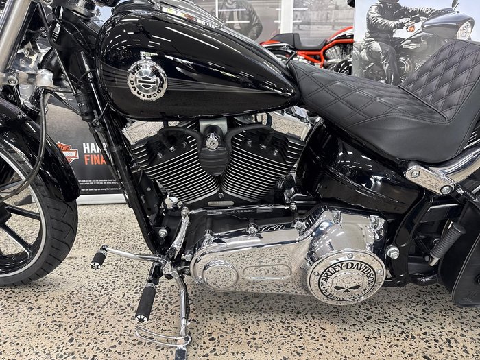 2013 Harley-Davidson Breakout 103 (FXSB) Softail Black