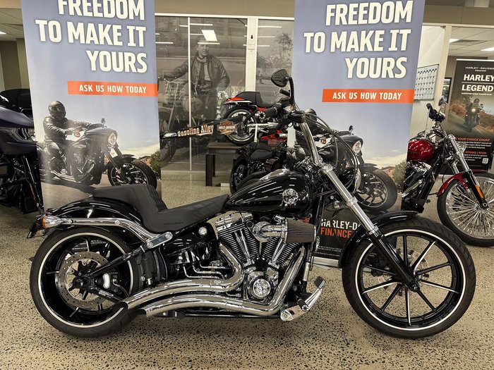 2013 Harley-Davidson Breakout 103 (FXSB) Softail Black
