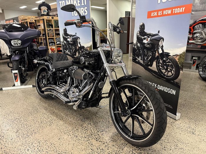 2013 Harley-Davidson Breakout 103 (FXSB) Softail Black