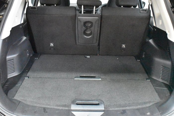 2020 Nissan X-TRAIL ST