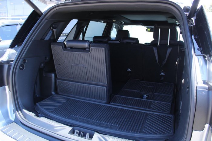 2025 Ford Everest Platinum