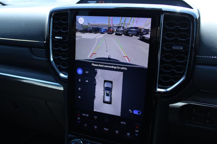 2025 Ford Everest Platinum