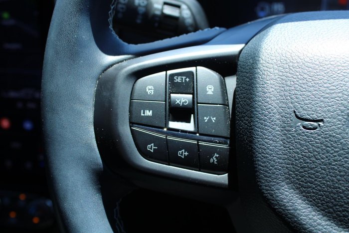 2025 Ford Everest Platinum