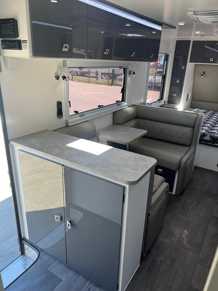 2024 Design RV Forerunner Van 5-2, 20'6''