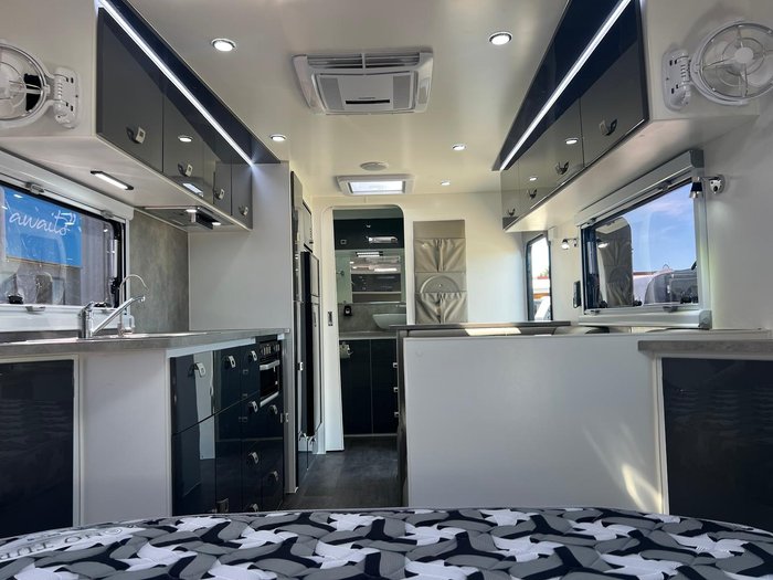 2024 Design RV Forerunner Van 5-2, 20'6''