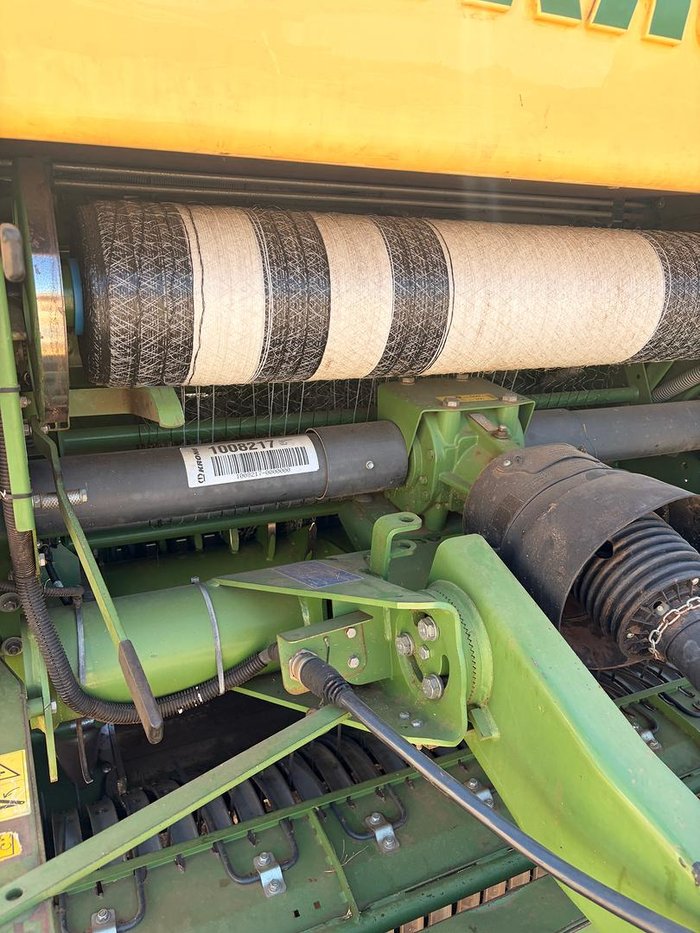 2019 Krone Comprima V180 Round Baler