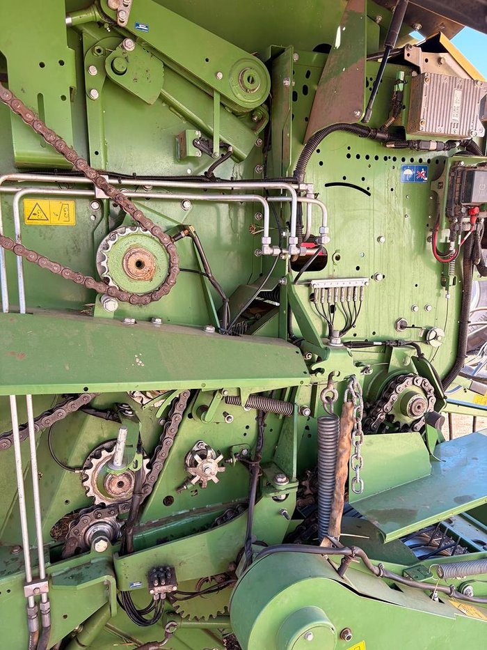 2019 Krone Comprima V180 Round Baler