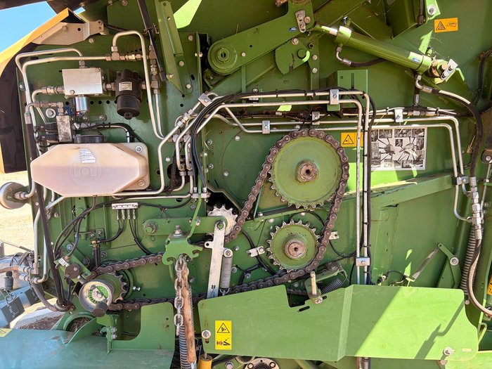2019 Krone Comprima V180 Round Baler