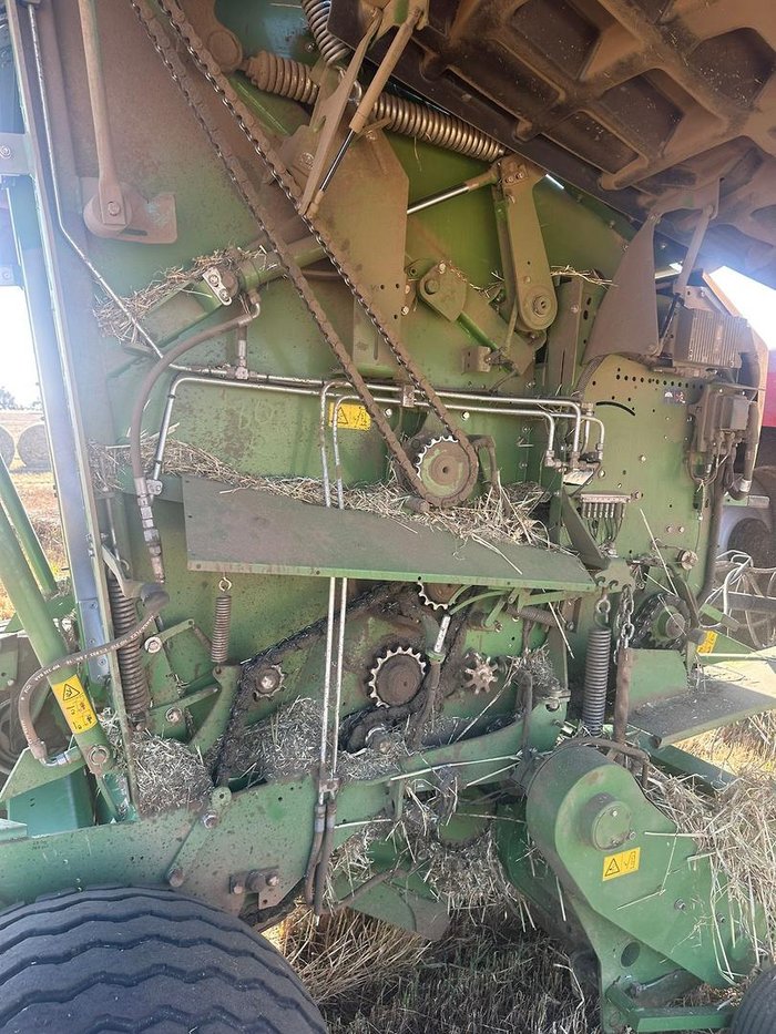 2019 Krone Comprima V180 Round Baler