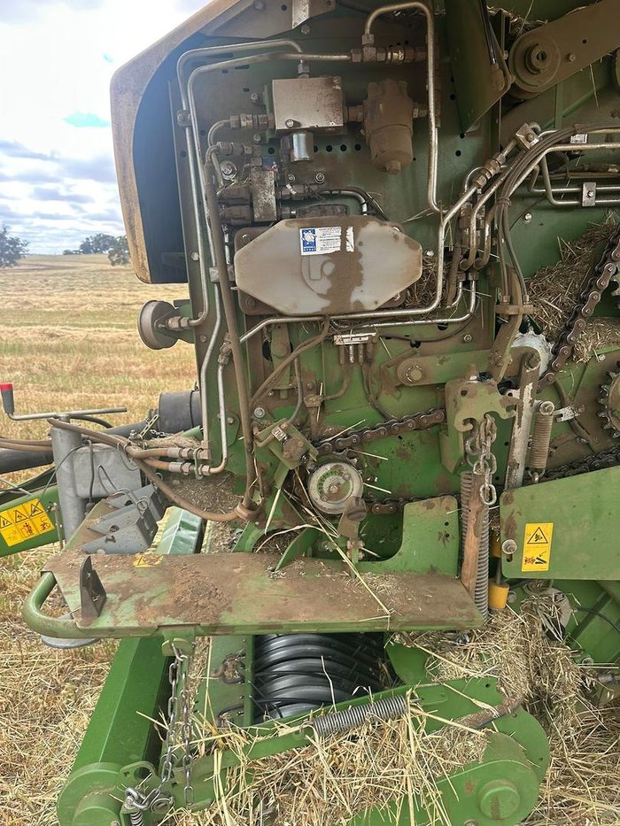 2019 Krone Comprima V180 Round Baler