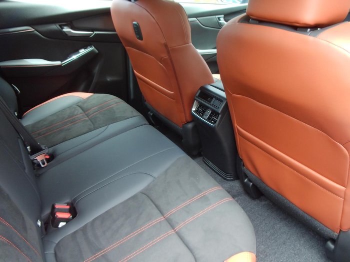 2025 Mazda BT-50 SP
