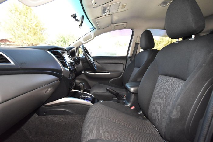 2016 Mitsubishi Triton GLS