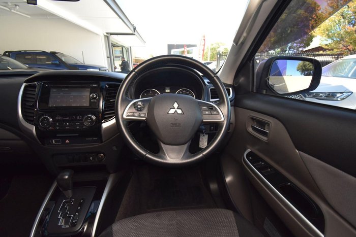 2016 Mitsubishi Triton GLS