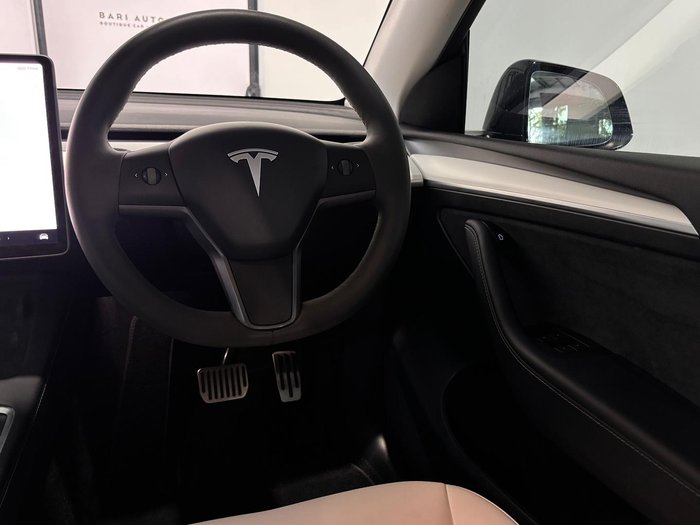 2023 Tesla Model Y Rear-Wheel Drive Black