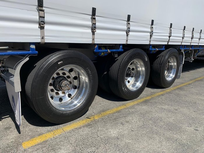 2023 Maxitrans St3 46 Pallet Drop Deck B Triple Mezzanine R/T